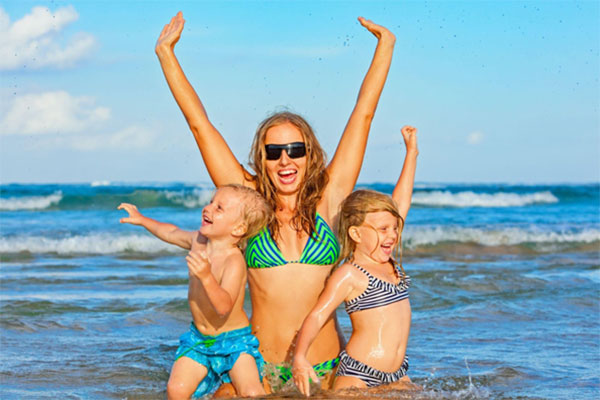 What is Bikini Hip Replacement and How Does it Differ from Traditional Methods?